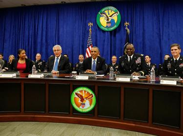 U.S. President Barack Obama participates in a briefing from top military leaders while visiting U.S. Central Command at MacDill Air Force Base, September 17, 2014