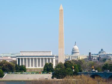 Washington monument with the White House in the background